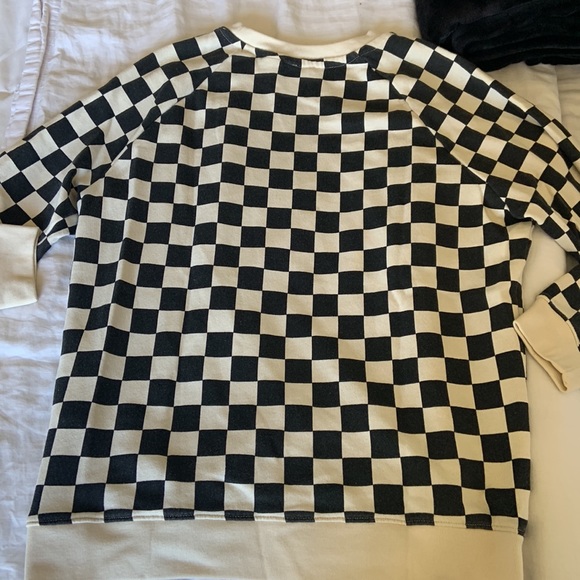 Levi’s Relaxed Classic Crew Sweatshirt - Picture 4 of 7